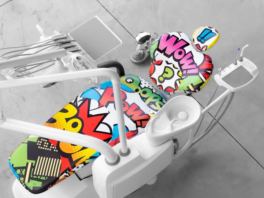 riunito con tappezzeria personalizzata