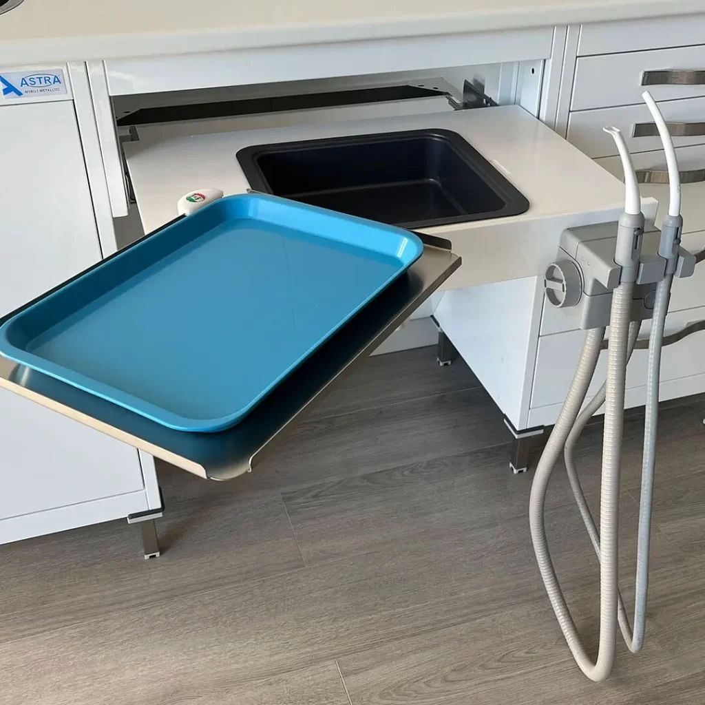 Assistant drawer